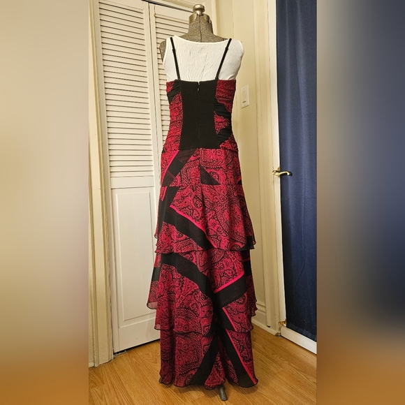 Le Chateau Full-length gown - Picture 3 of 7